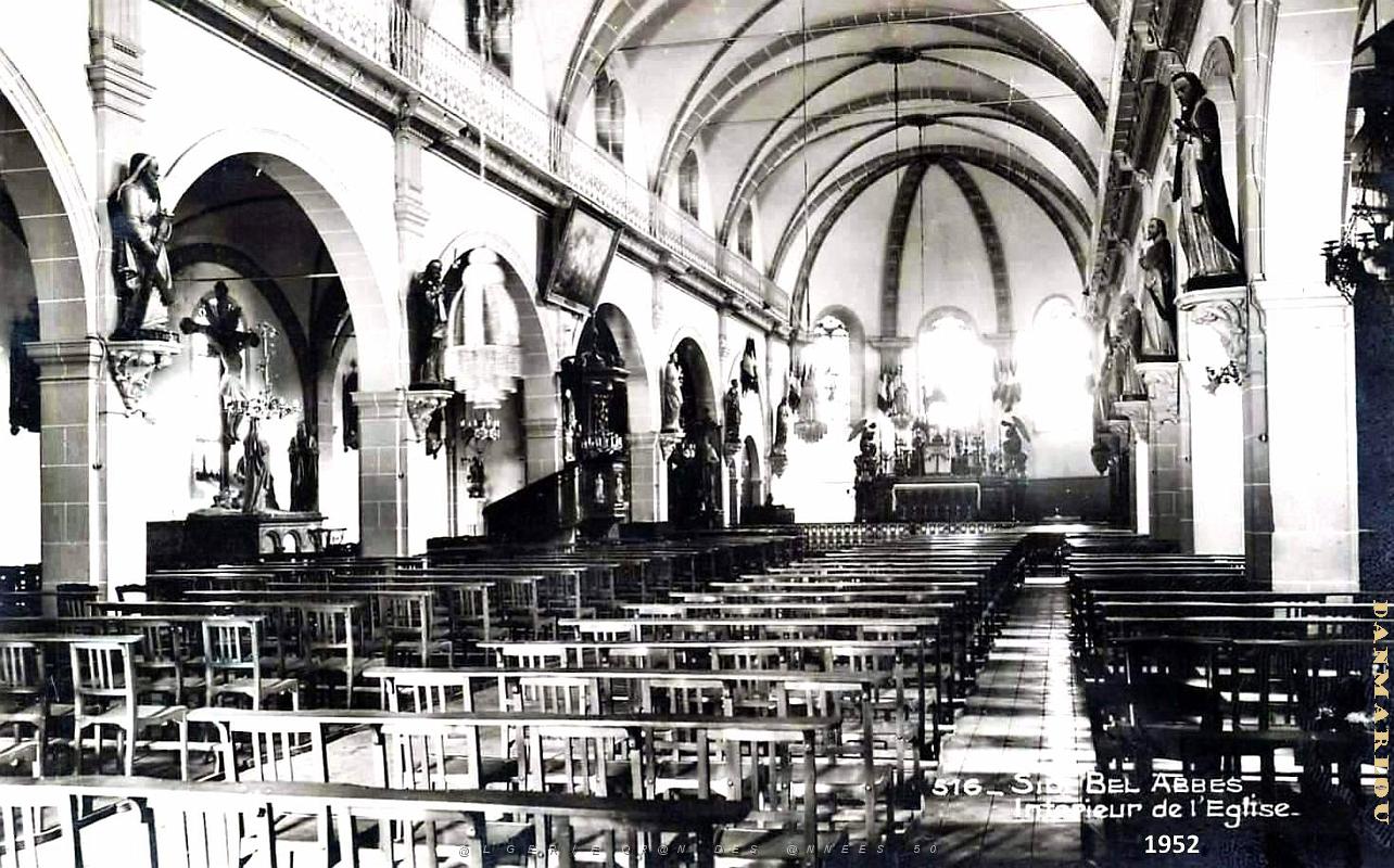 Sidi-Bel-Abbes - eglise - Interieur - 1952.jpg